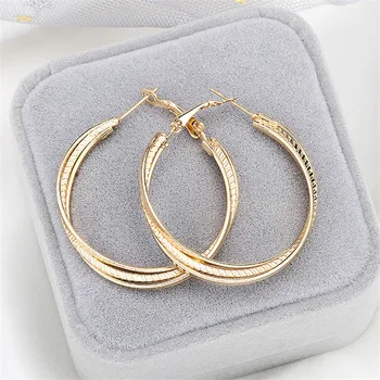 1 Par Jednostavan Stil Zlatne Boje Velike Naušnice, Prstenje Za Žene Modni Nakit Pribor Veliki Krug Okrugle Naušnice-Prsten