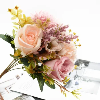 Buket od Umjetnog Cvijeća U Europskom Stilu S prekrasnim Ružama, Vjenčanje Božićni Ukras za Dom, Vaze 