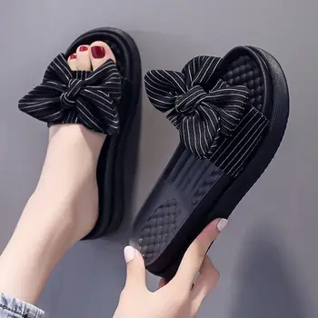 Elegantne sandale i papuče ženske 2022 ljetne nove sandale mekani potplat ravnim cipelama s debelim dnom jedna riječ plažu za kućne papuče
