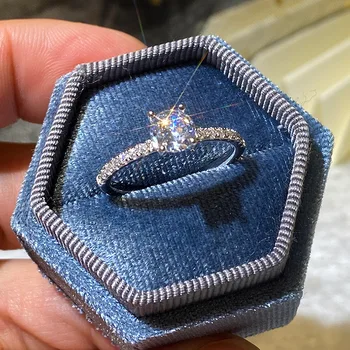 Klasični Zaručnički Prsten na Prst Prsten za Žene od 925 Sterling Srebra Visoke Klase AAA Cirkon Kamenje Šarmantan Večernje Uređenje